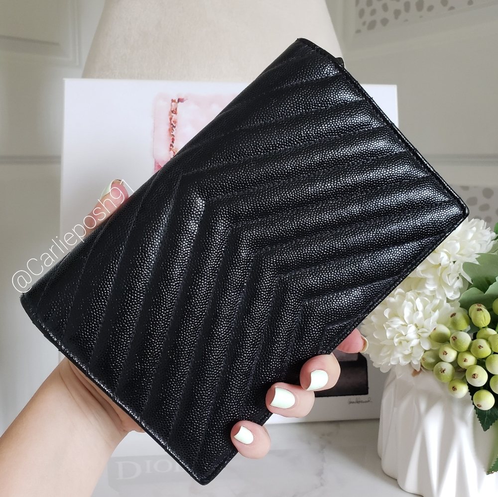 **SOLD** Authentic Pre-owned Yves Saint Laurent Envelope Cassandre - Picture 5 of 16